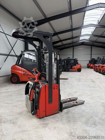 Empilhador manual Linde E14 AP