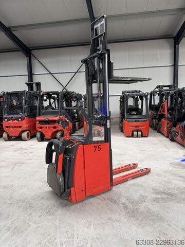 Empilhador manual Linde D10 AP