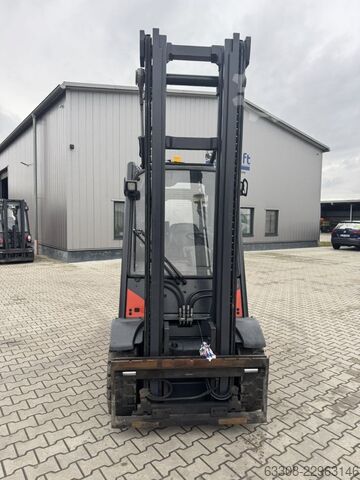 Stivuitoare diesel Linde H30D-02