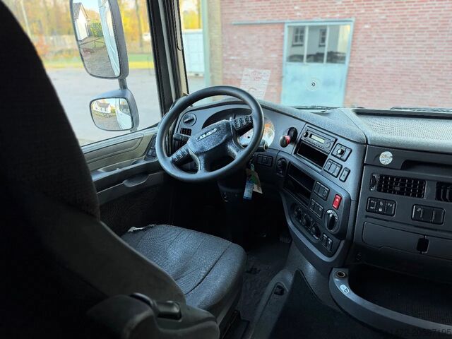 Standard-SZM DAF XF 106.460 / Super SpaceCab / Euro6 / 4x2 / 2x ...