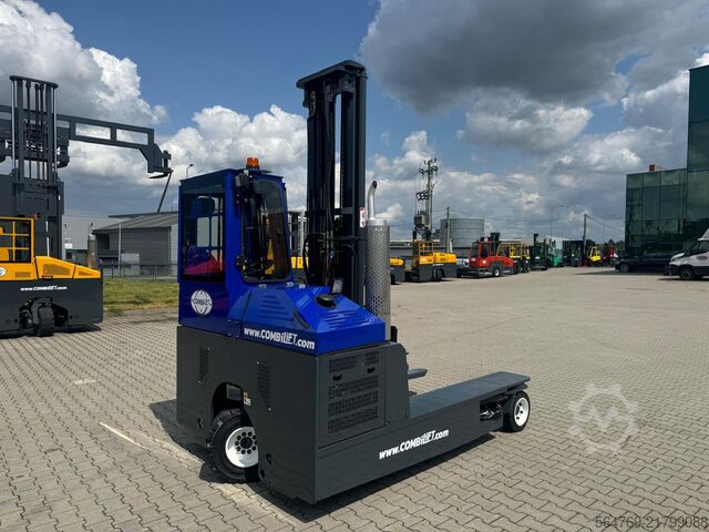 Wózek widłowy czterokierunkowy Combilift C3000/ Mast 7500 mm /Teleskopic forks