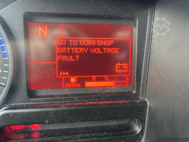 Koffer Renault D 210 Euro 6 C / 12 Ton / 293 dkm / Box / Loadl...