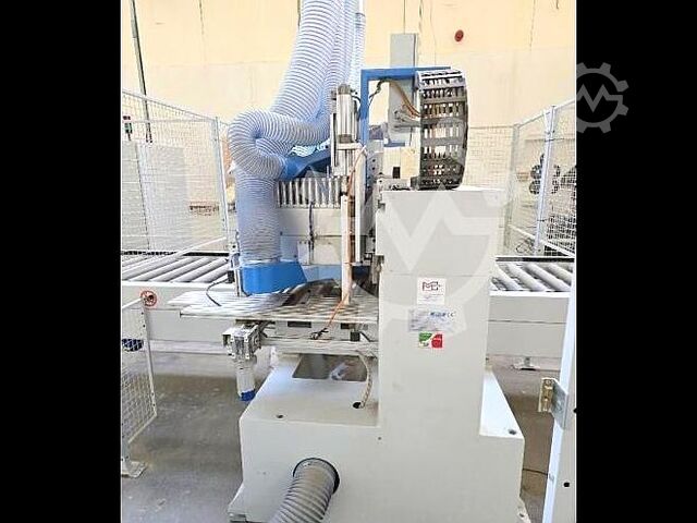 Bearbetningscenter med genomloppsmatning Alberti Entry Level