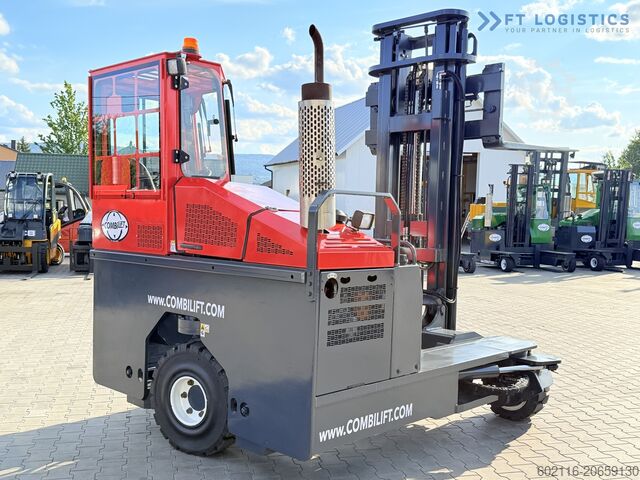 Empilhadeira de quatro direções Combilift C4500 DUPLEX 4500 FREE LIFT - POSITIONER