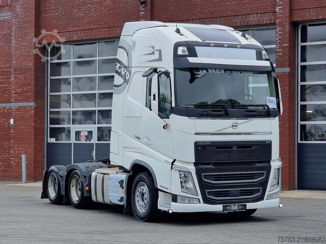 Padrão-SZM Volvo FH 13.540 Globetrotter 6x4 Lift axle - PTO/Hydr...