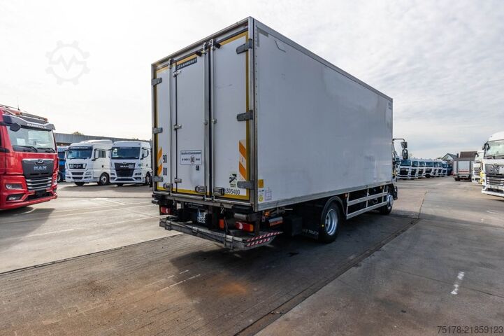 Refrigerated/freezer transport RENAULT MIDLUM 220 DXI +TK T1000 R MT+DHOLLANDIA
