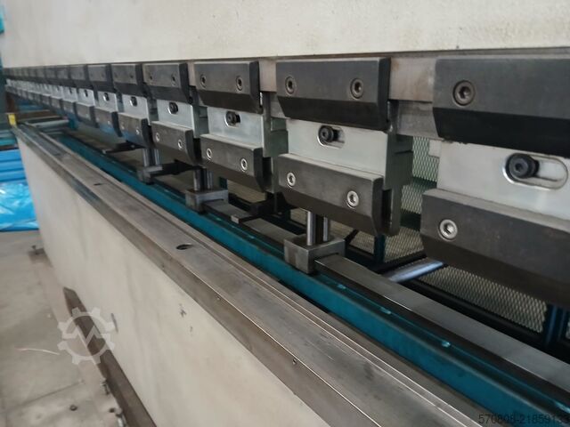BL Folding Machine 4000 x 40 ton with visual display BL 4000 X 40