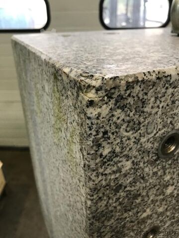 Hartgesteinplatte, Granitplatte, Granitblock; Hartgesteinblock, Winkelblock, Winkelblock allseitig p 1590 x 300 x 470 mm