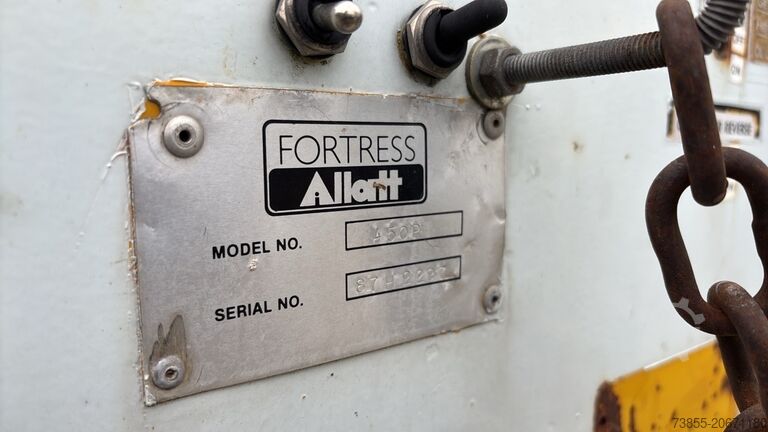 Pavimentazione in asfalto Fortress Allat 450P