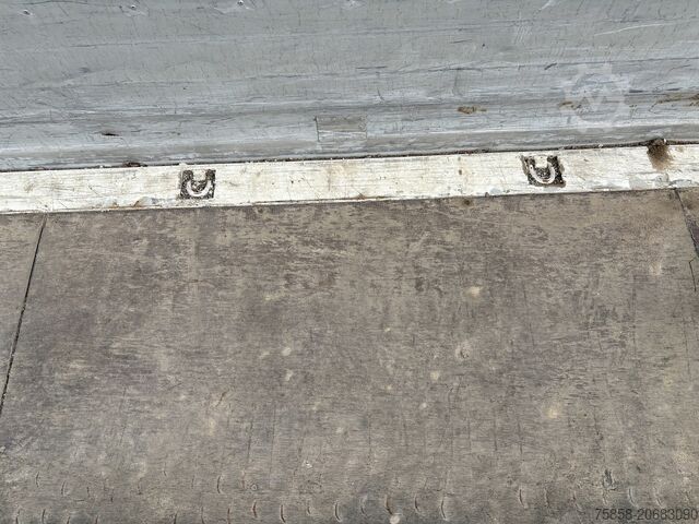 Wechselbrücke kapalı kasa ileSektör arayüz platformu ileKabuk değiştirilebilen platform şasisi Krone BDF 7,45m Baustoff Bordwand + Türen