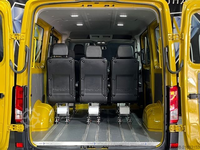 Minibus VOLKSWAGEN CRAFTER 2.0TDI 8 SITZER TEMP. KLIMA AHK 1.HAND