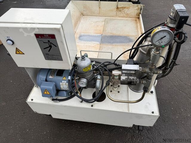 Vertikal CNC-bearbetningscentral Robodrill Alpha D21LiA5