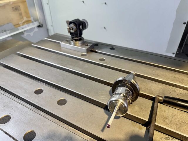 Bearbetningscenter / 1350 spindeltimmar. Haas VF 3