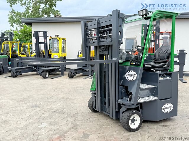 čtyřcestný vysokozdvižný vozík Combilift CB3000 / TRIPLEX 4900MM / FREE LIFT