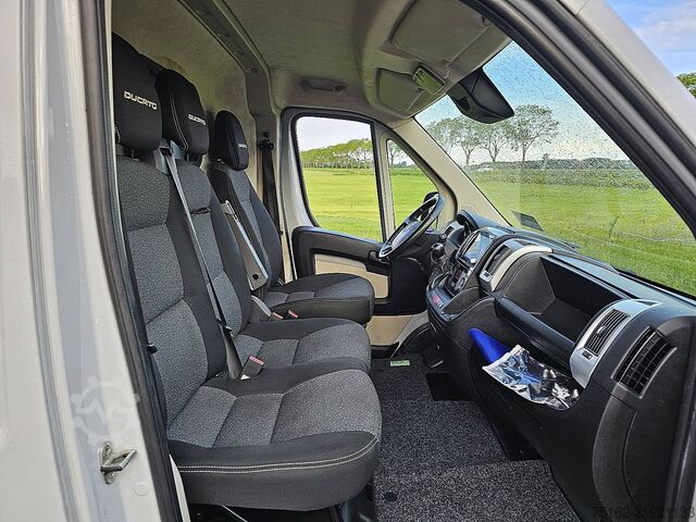 High-roof van FIAT DUCATO 2.3