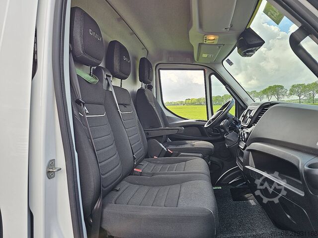 Break cu acoperiș înalt IVECO DAILY 35S18 ac automaat EURO6