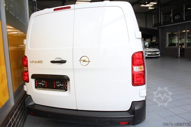 Dobozos furgon OPEL Vivaro Lang Klima Kamera Bluetooth