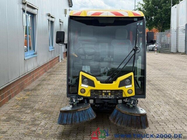 Varredora de rua Johnston Bucher Johnston Sweeper CX202 mit EURO 6 Klima