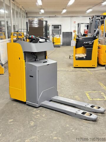 Niederhubwagen-Mitfahrer Jungheinrich ESE 120 - Service Neu - Batterie 84% - 2t