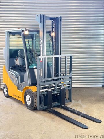 Carregador frontal a GPL Jungheinrich TFG 320s - Service Neu - VW Motor - 4.5m Hub - 2t