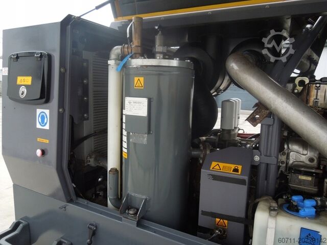 Sprężarkowy tłokowy Atlas Copco XAHS237