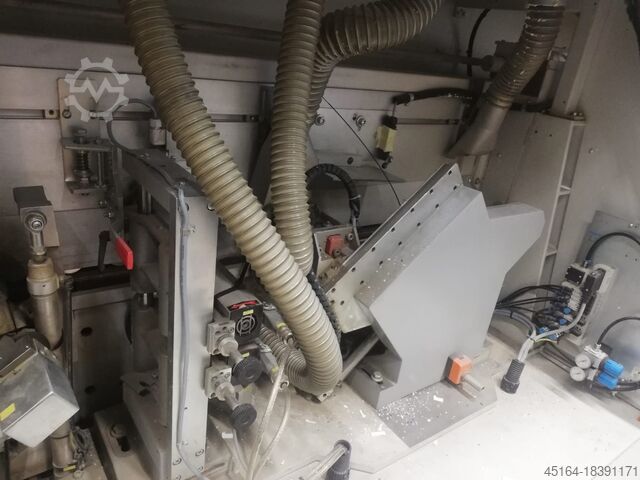 Kantenaanlijmmachine met verbinding Holz-Her Contriga 1366