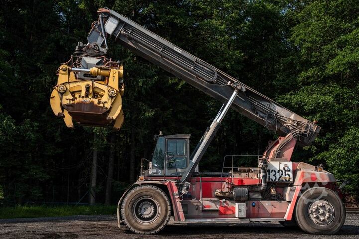 Volle container reachstacker Kalmar DRF450-65A5XS