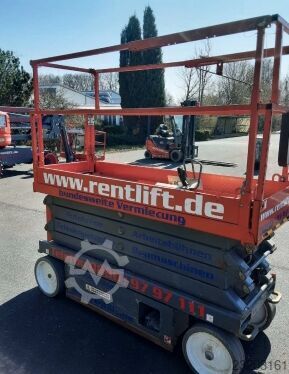 Piattaforma lavorativa- forbice Skyjack SJ III 3226 Elektro 9,90 m