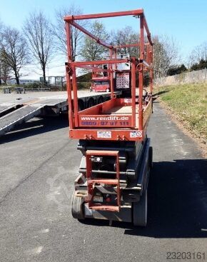 Piattaforma lavorativa- forbice Skyjack SJ III 3226 Elektro 9,90 m
