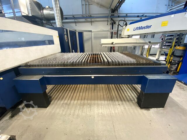 Laserový řezací stroj Trumpf TruLaser 3030 (L20) + LiftMaster + STOPA