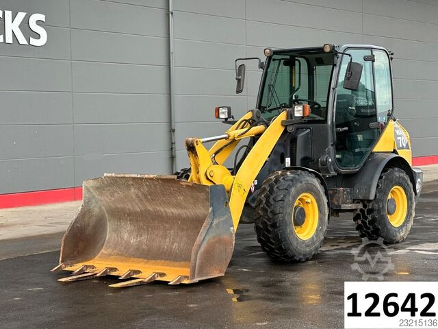 Tekerlekli yükleyici KOMATSU WA70-6 Radlader inkl. Gabel Schaufel 2013 45kW