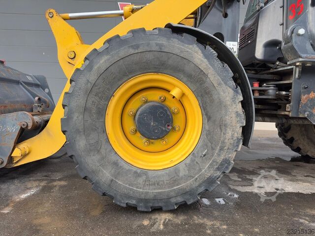 Tekerlekli yükleyici KOMATSU WA70-6 Radlader inkl. Gabel Schaufel 2013 45kW