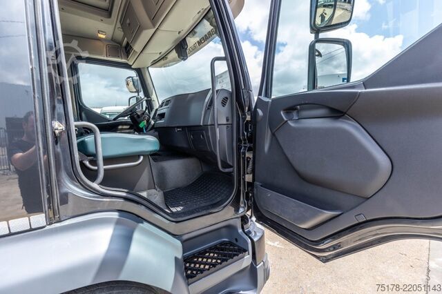 Volquete VOLVO FL 290 - 21.000 KM