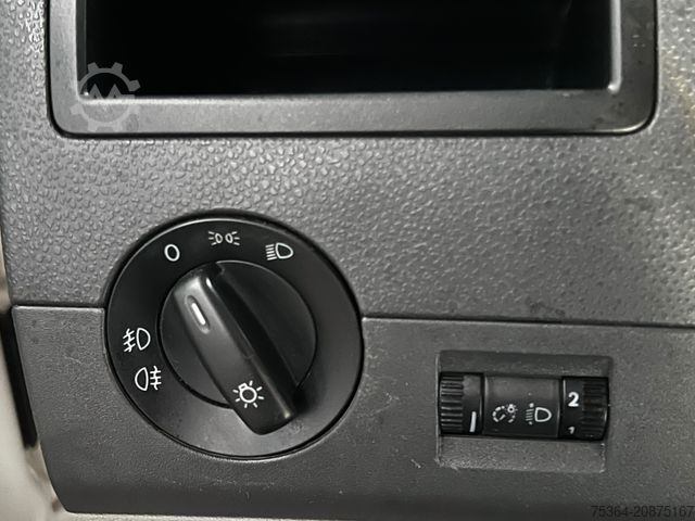 Minibusz VOLKSWAGEN T5 Kombi 2.0 Tdi Lang L2 9Sitzer Automatik Klima