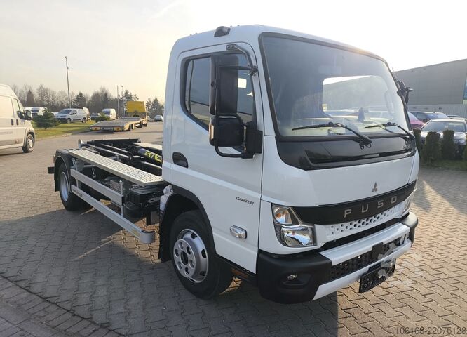 Haakarm vrachtwagen Fuso Canter 9C18 Abrollkipper