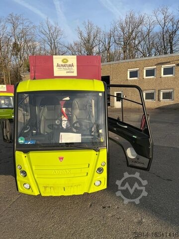 Compacte bestelwagen Addax MTN15