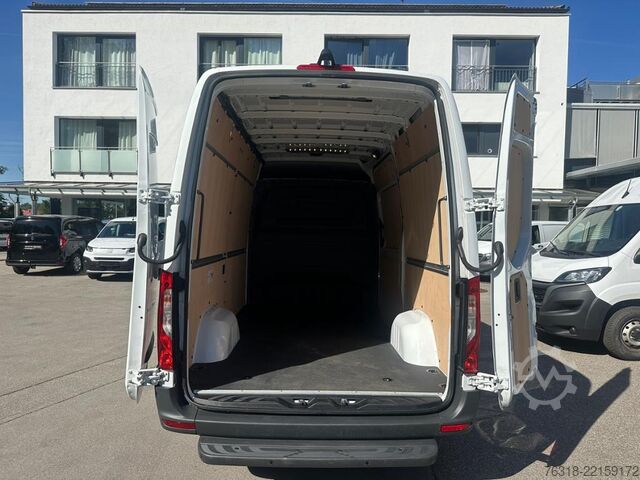 Panel van Mercedes-Benz Sprinter 317 CDI Kasten L2H2 Autom. MBUXNavi Kam