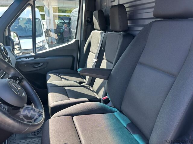 Minibus Mercedes-Benz Sprinter 317 Kasten L2H2 Autom. Kamera MBUX Navi