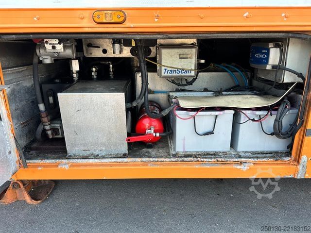 Veetrailer oplegger Finkl SAV35 4.Stock Hubdach Lift Tränke Tridec