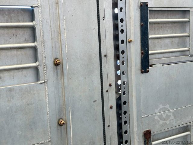 Veetrailer oplegger Finkl SAV35 4.Stock Hubdach Lift Tränke Tridec