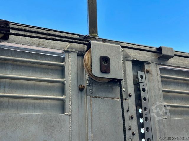 Veetrailer oplegger Finkl SAV35 4.Stock Hubdach Lift Tränke Tridec