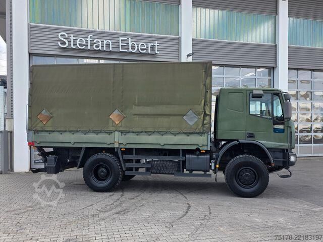 Skjutbar presenning Iveco Eurocargo ML140E24WM-BW LBW 3 Sitze Differenzial