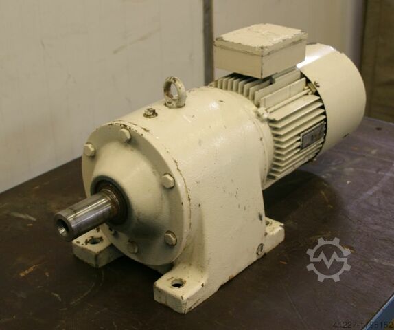 Geared motor 0.37/0.88 kW 10/20 rpm SEW-EURODRIVE R70D90
