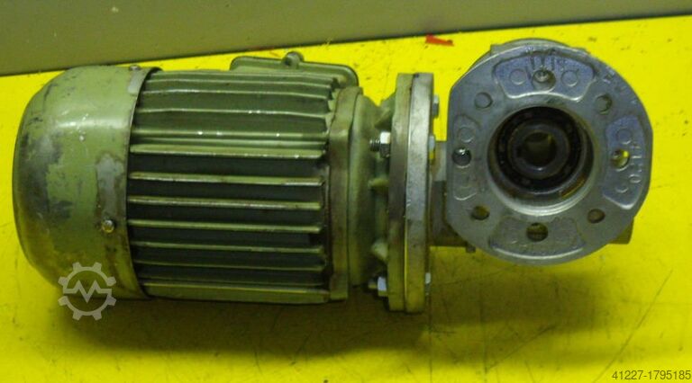 Motorreductor de 0,37 kW, 18,5 rpm Icme T71 B4
