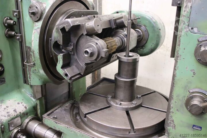 Gear hobbing machine Liebherr SS 5- K/500