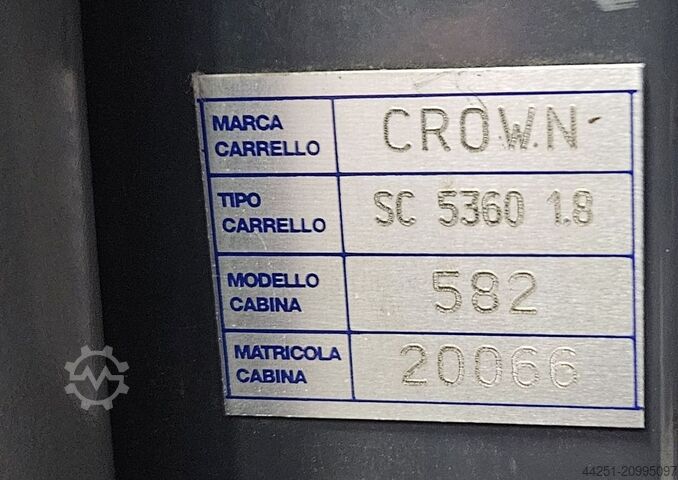 Carretilla eléctrica de 3 ruedas contrapesada Crown SC 5360