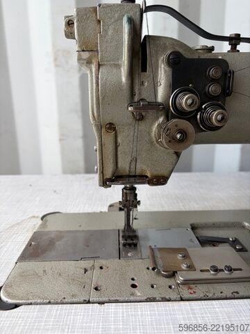 PFAFF 122-6B S Naaimachine voor het naaien van leer en bekledingsstof met drievoudig transport PFAFF 122-6B S Maszyna do szycia skóry tapicerki transport potrójny PFAFF 122-6B S Maszyna do szycia skóry tapicerki transport potrójny