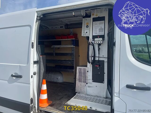 Emelőplatform Renault Master
