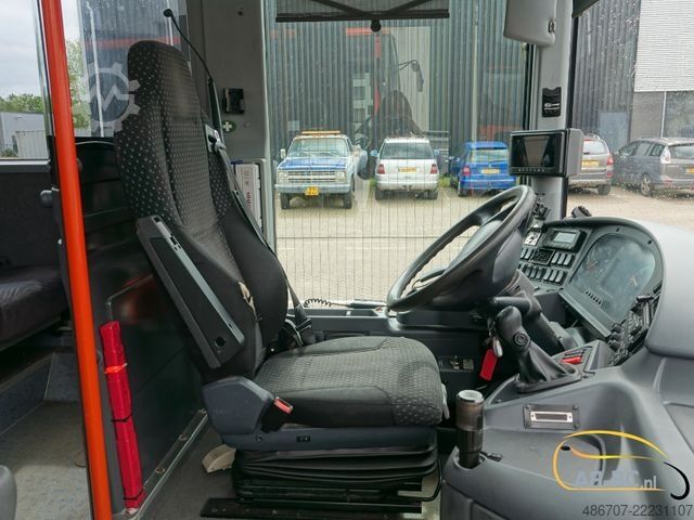 Långfärdsbuss MERCEDES-BENZ Intouro 49 Sitze Liftbus EURO 6