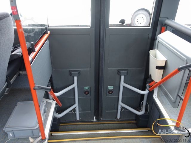 Långfärdsbuss MERCEDES-BENZ Intouro 49 Sitze Liftbus EURO 6